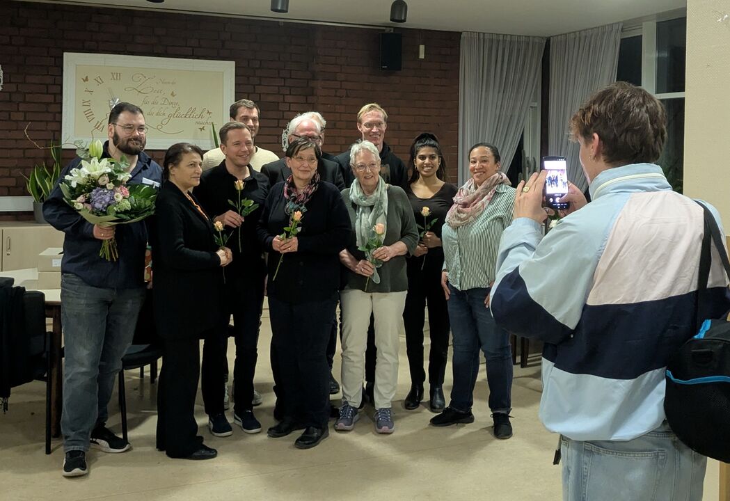Der neue Abteilungsvorstand samt Stephan und Fotograf